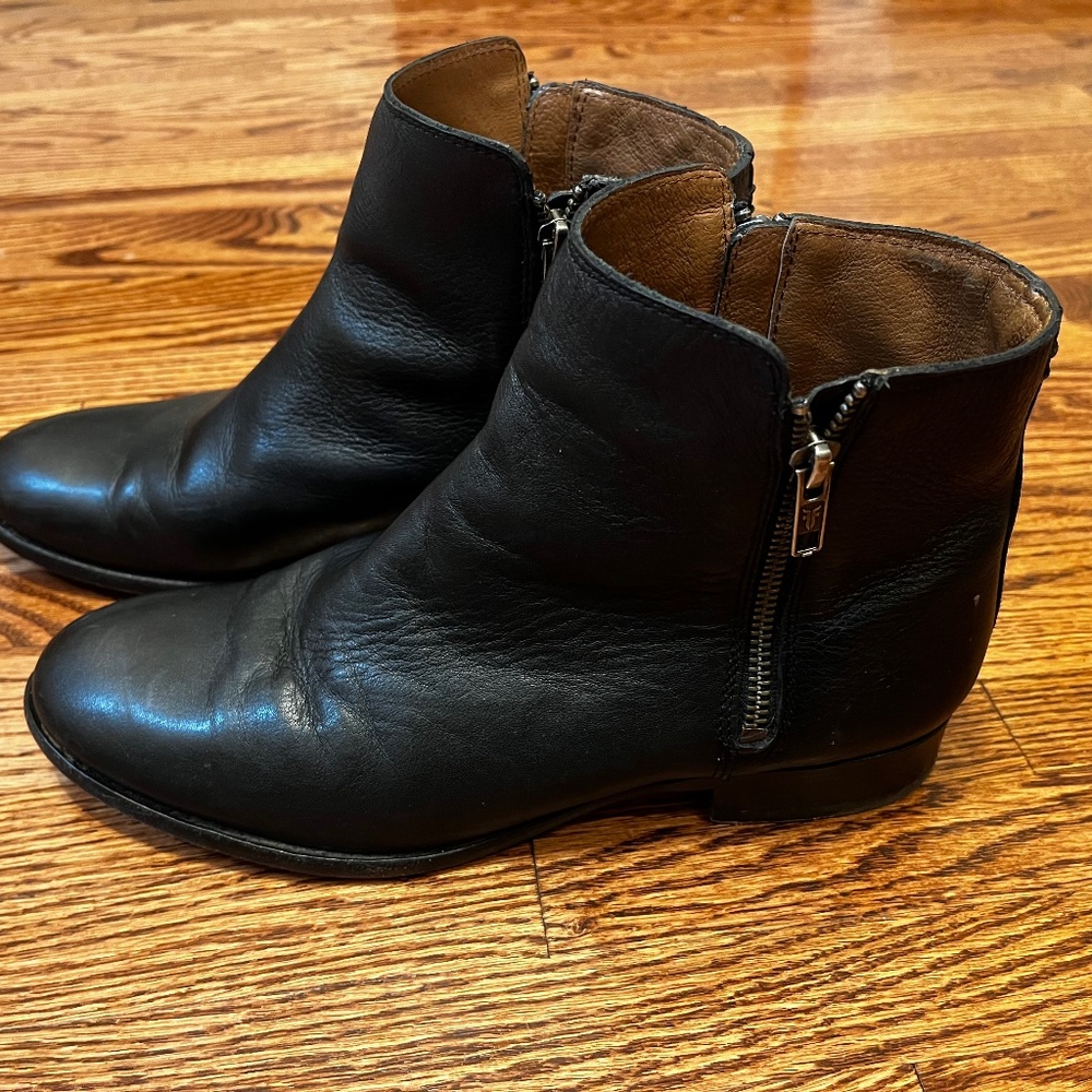 FRYE Carly Double Zip Chelsea Boot Size 9